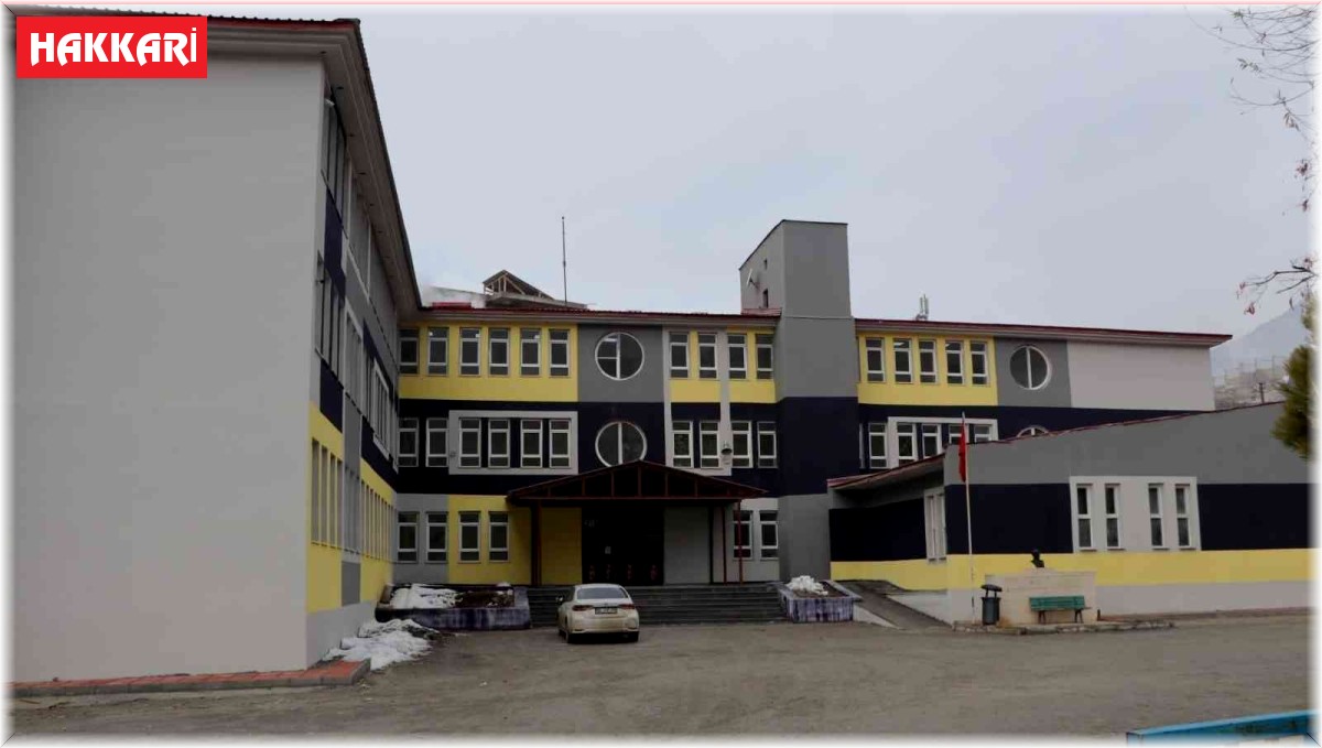 Şehit Çetin Deniz Okulu yenilenmiş yüzüyle hizmete girdi