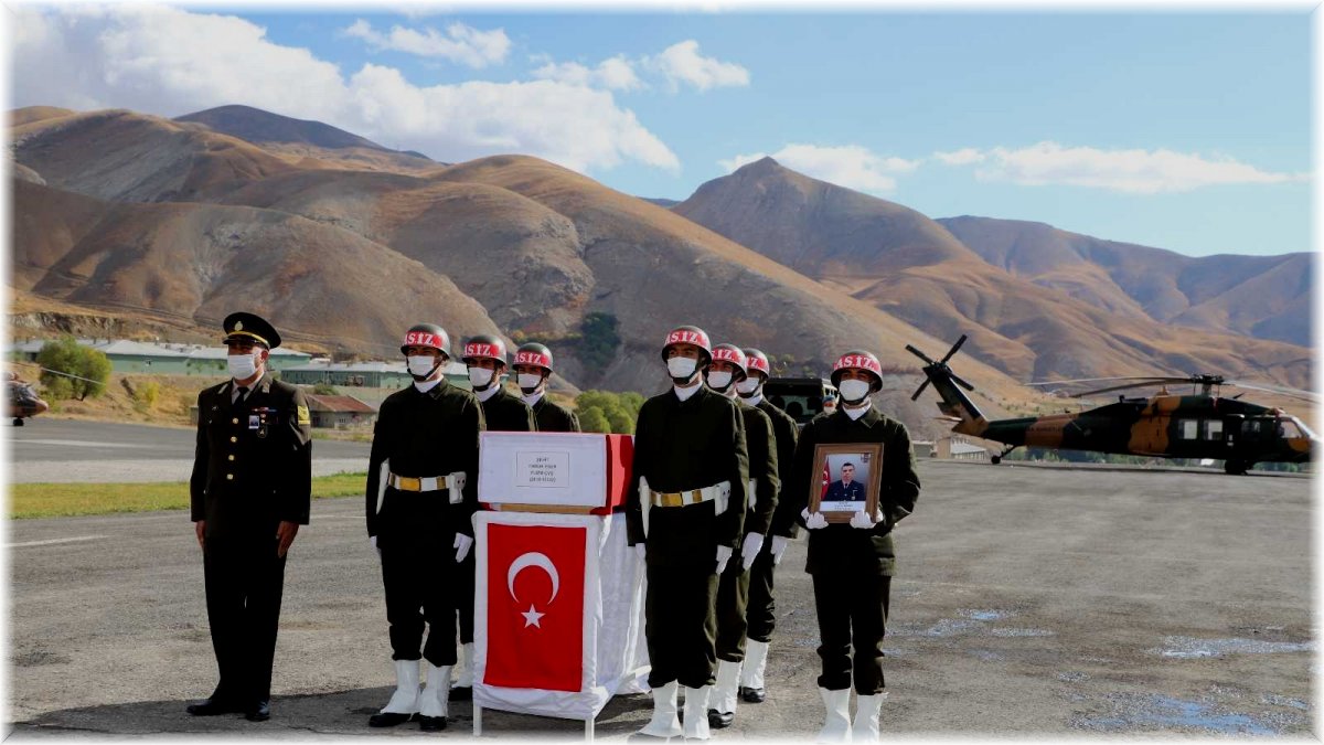 Şehit Eser için Hakkari'de tören düzenlendi