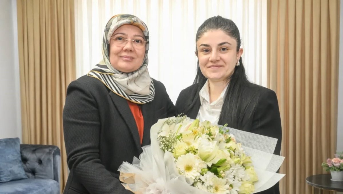 Şehit eşine vefa ziyareti