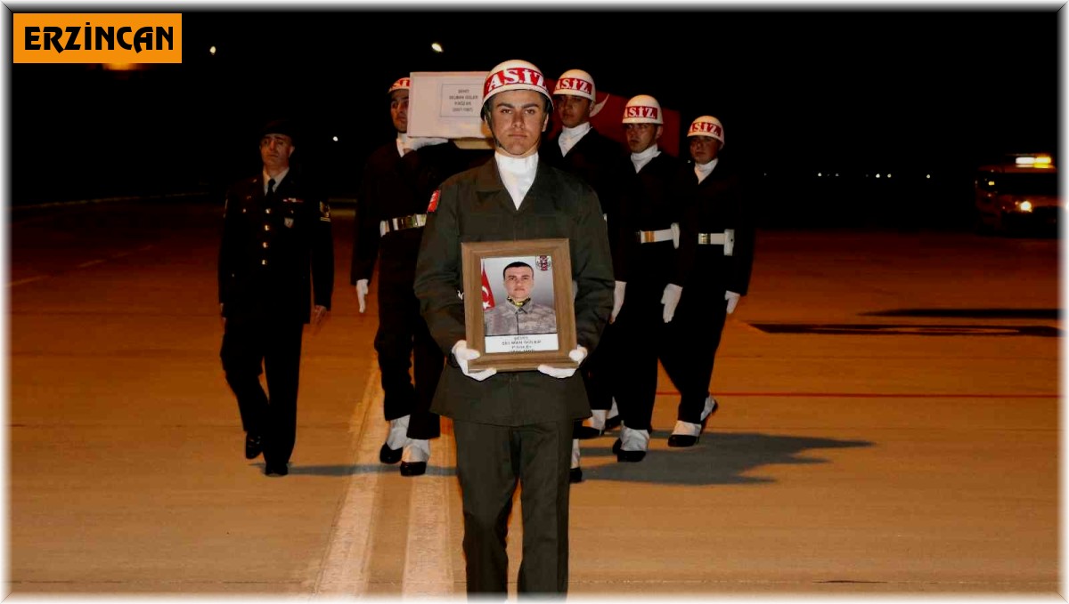 Şehit Güler için Erzincan'da havalimanında uğurlama töreni düzenlendi