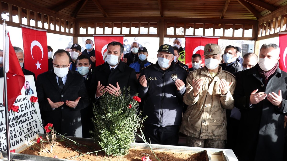 Şehit polis Fethi Sekin, Elazığ'daki kabri başında anıldı