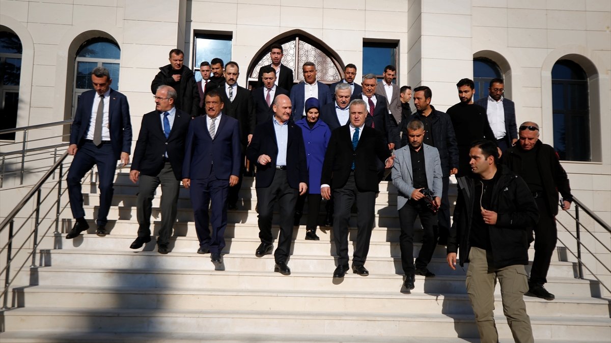 Şehit polis memuru Fethi Sekin'in babası son yolculuğuna uğurlandı