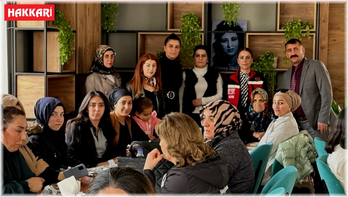 Şehit ve depremzede aileleri yemekte ağırlandı