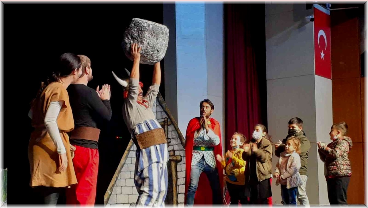 Şehit ve gazi çocuklarına jandarma şevkati