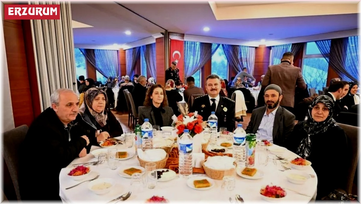Şehit yakınları ve gaziler iftar sofrasında buluştu