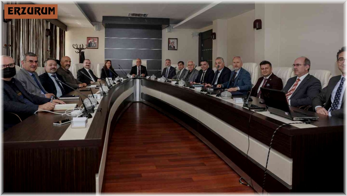 Sektör/Odak alanı koordinatörleri, Rektör Çomaklı başkanlığında toplandı