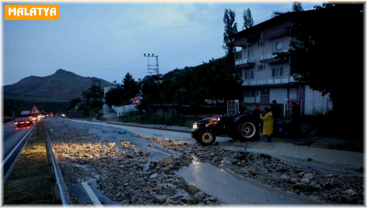 Sel nedeniyle Malatya-Kayseri karayolunda ulaşım kontrollü sağlanıyor