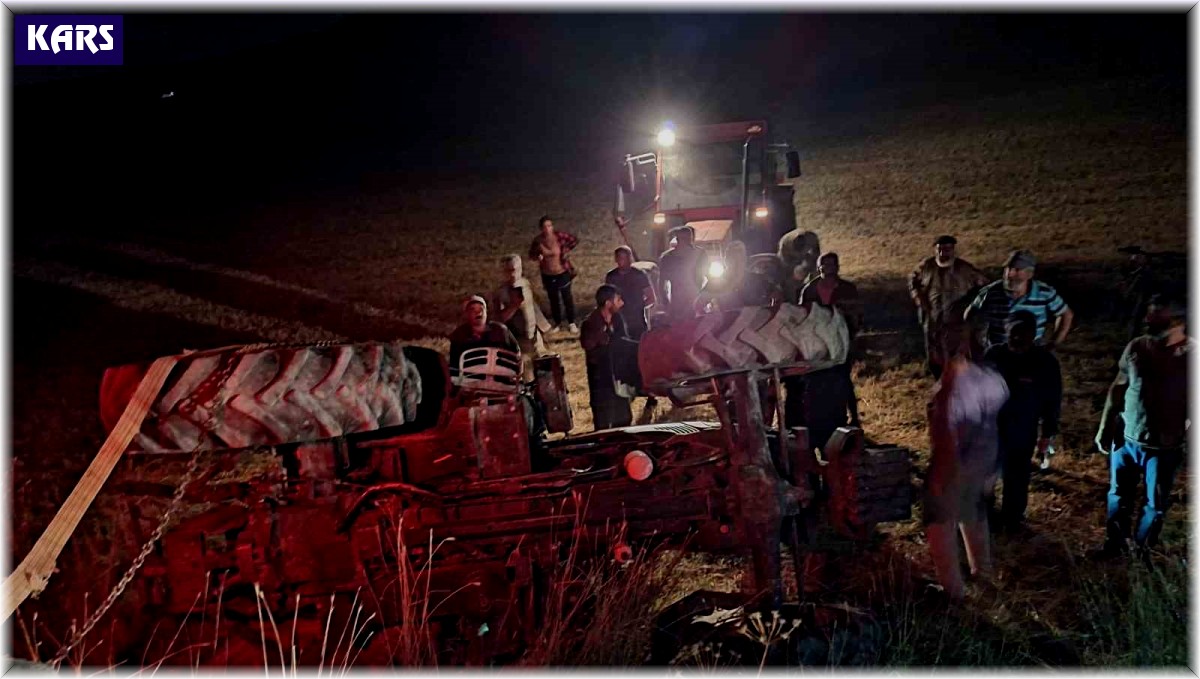 Selim'de traktör devrildi: 1 yaralı