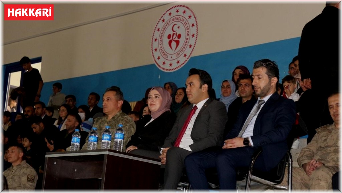 Şemdinli'de 23 Nisan coşkusu