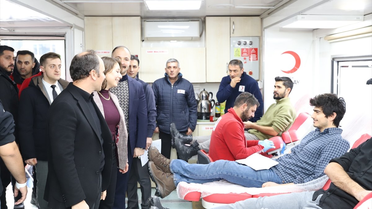 Şemdinli'de kan bağışı kampanyası sürüyor
