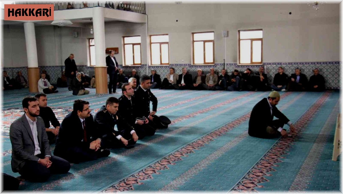 Şemdinli'de şehitler için mevlit okutuldu