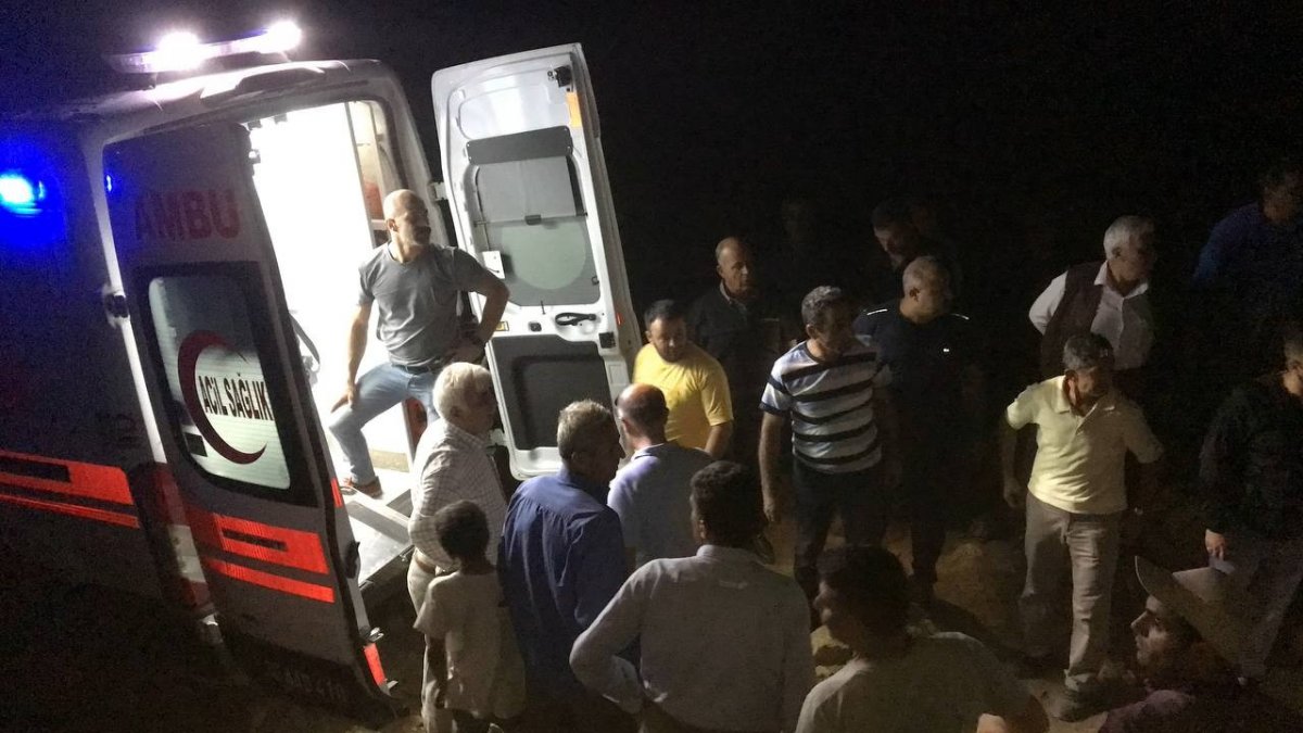 Şemdinli'de yılanın soktuğu çoban 2 saat sırtta taşınarak ambulansa yetiştirildi