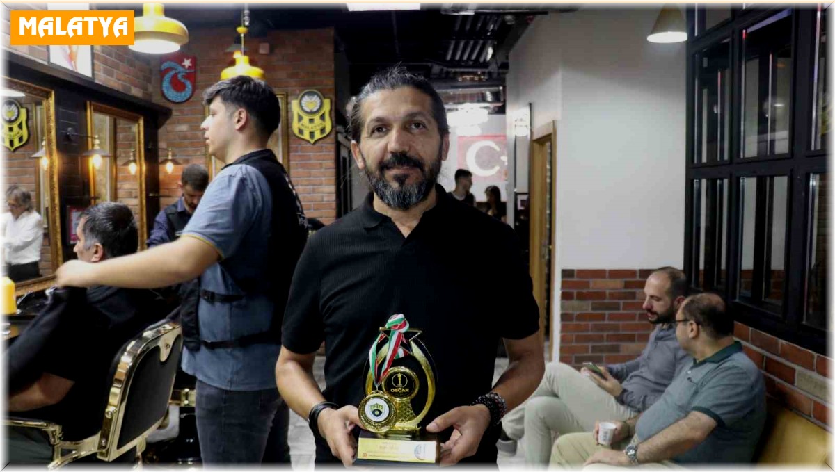 Şener Eroğlu, Tunus'ta Türkiye'yi jüri olarak temsil etti