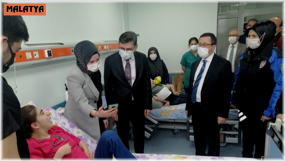 Serebral Palsi hastası kardeşlere moral