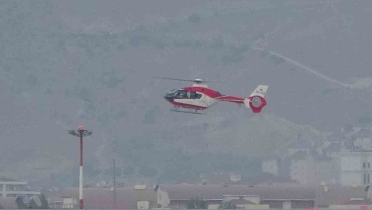 Serebrovasküler hastası şahıs ambulans helikopter ile Van'a getirildi