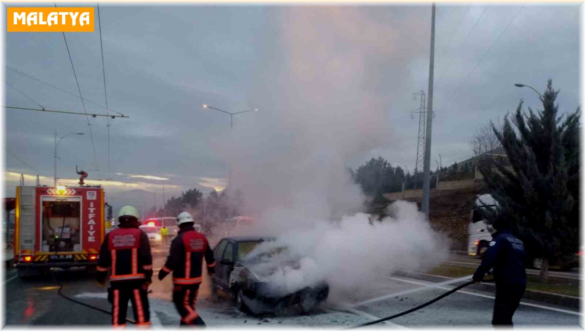 Seyir halindeyken alevlere teslim oldu