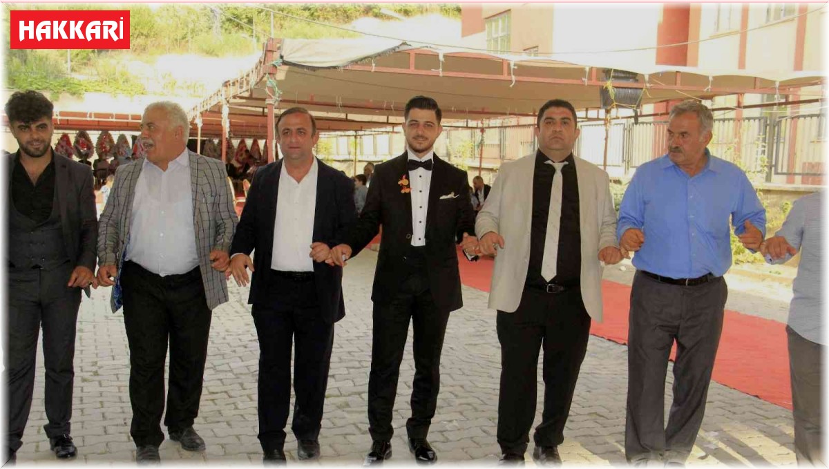 Seyitoğlu ailesi hediyesiz geleneklerini sürdürüyor