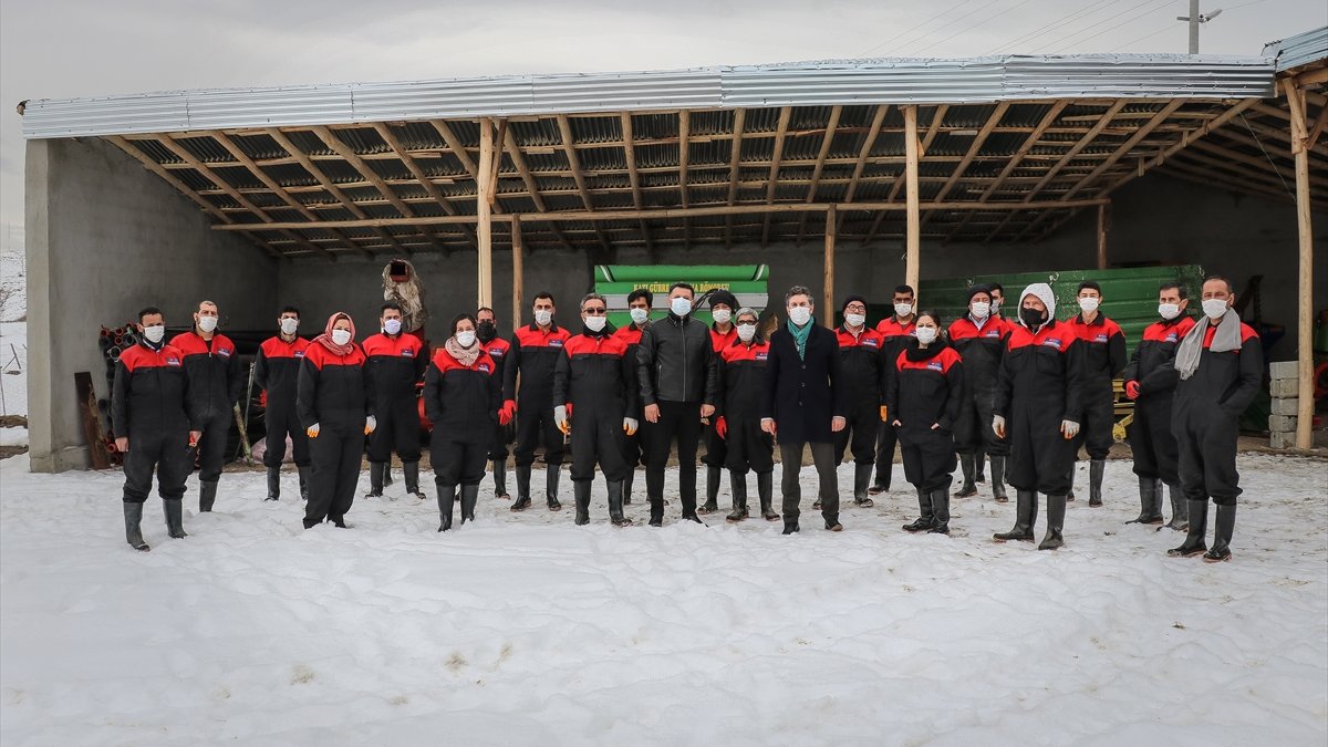 Sığınmacılar Van'da tarım ve hayvancılığı öğreniyor