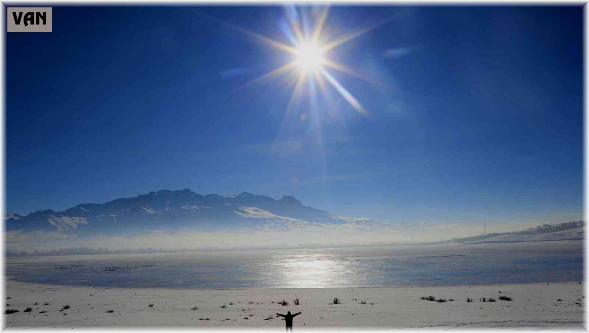 Sıhke Gölü bu yıl erken buz tuttu