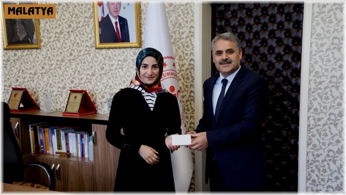 Sınavı kazanan öğrenciye ''Bosna'' ödülü