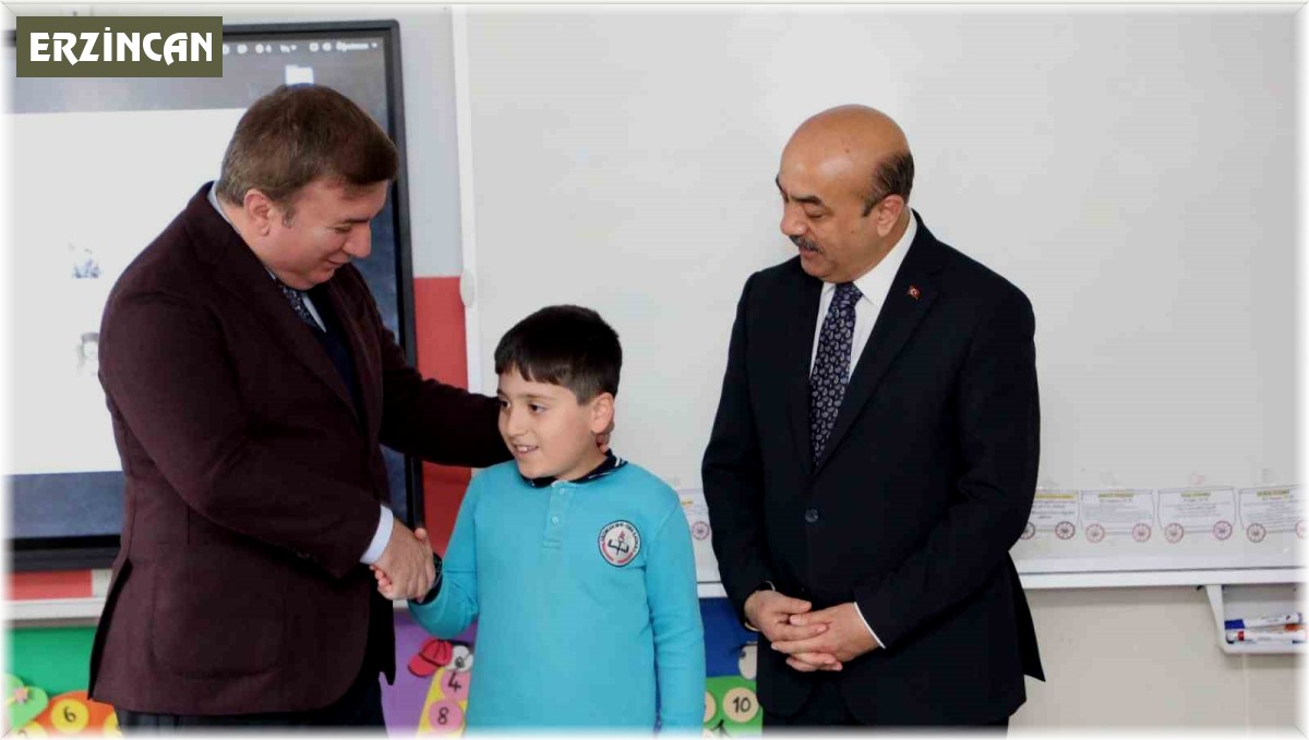 Sınıf başkanlığını kazandı "Valiyi okulumuza getireceğim" sözünü tuttu