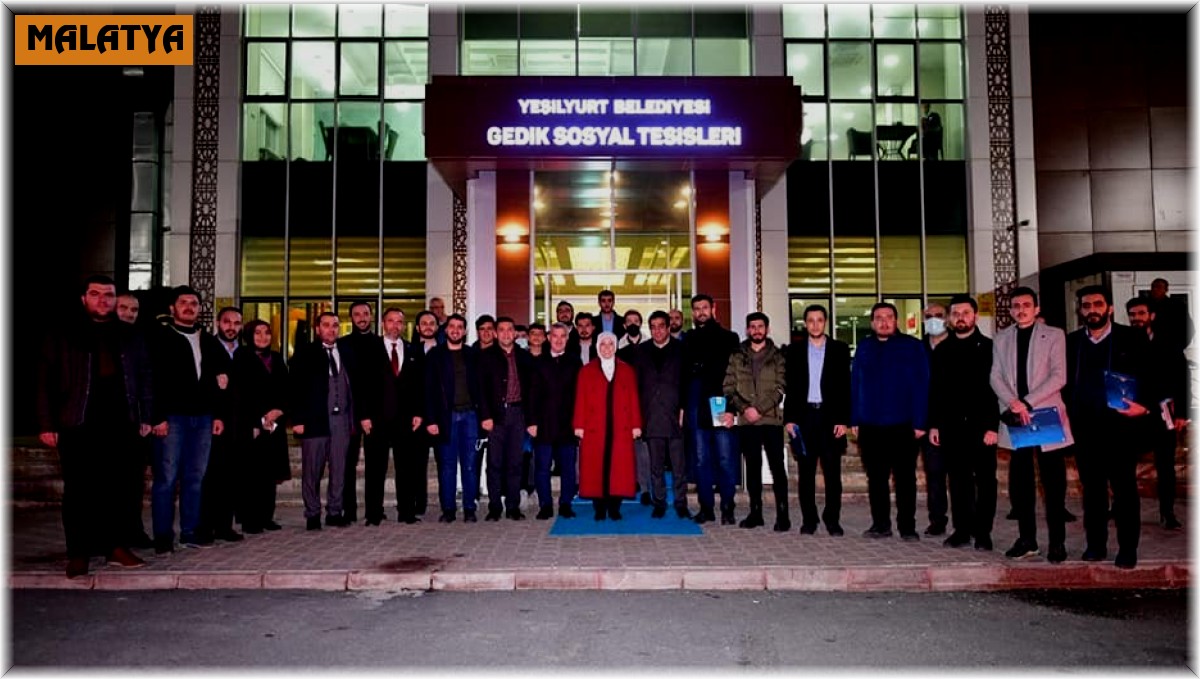 Siyasiler, genç sivil toplum kuruluşlarıyla bir araya geldiler