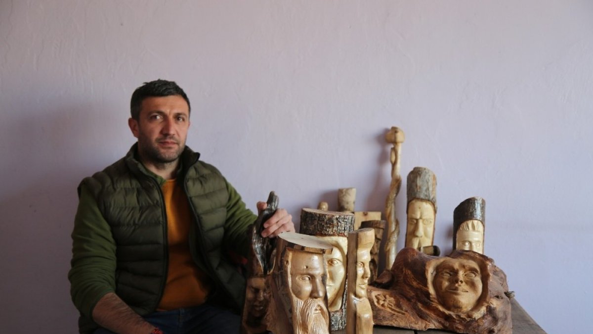 Sobada yakacağı odunla sanat öğrendi, çeşit çeşit ürün ortaya çıkardı