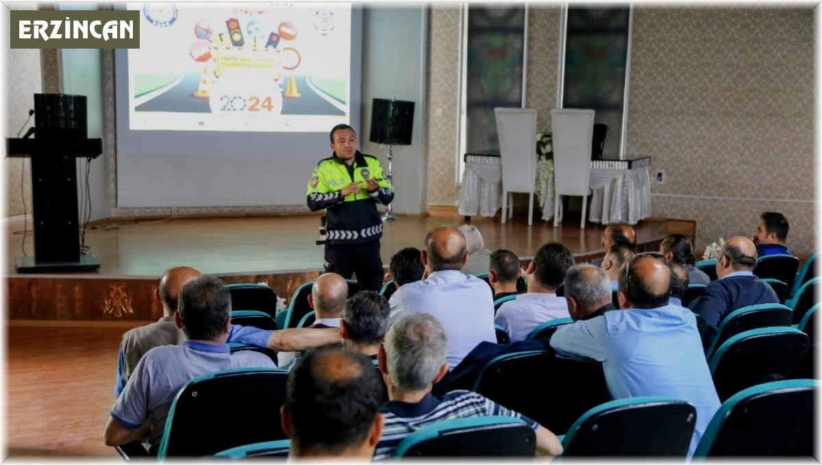 Şoförlere trafik eğitimi verildi