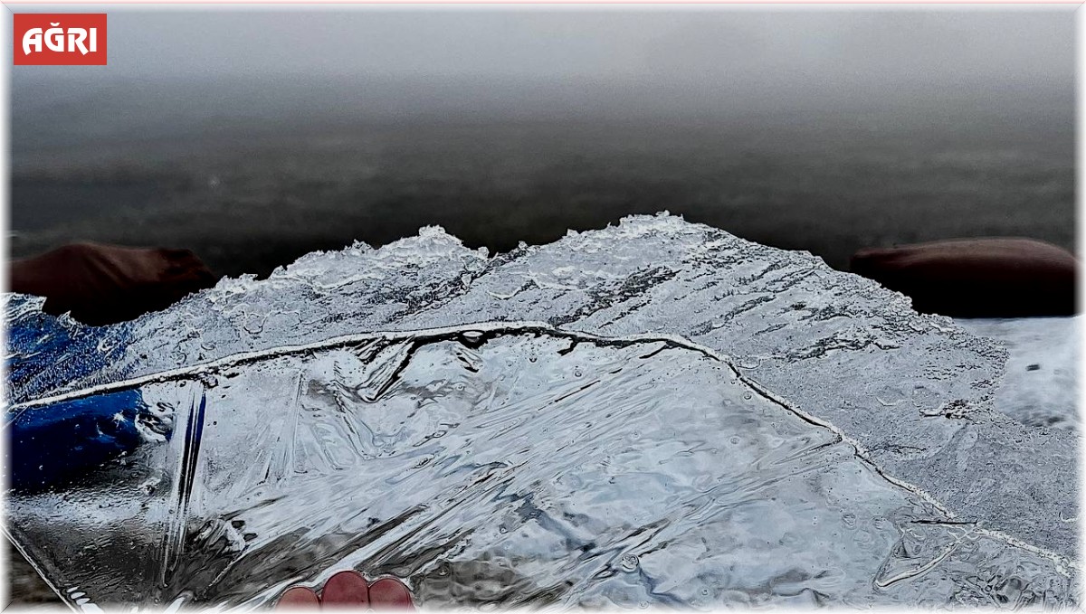 Soğuk hava Ağrı'yı etkisi altına aldı