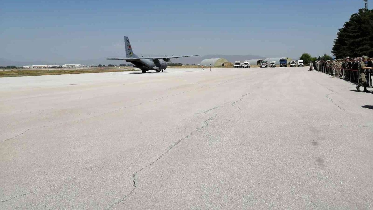 Son dakika Erzurum: Pençe-Kilit şehidinin naaşı memleketi Erzurum'a getirildi