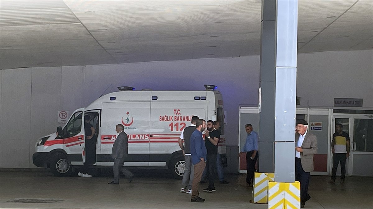 Son dakika haberi: Erzurum'da silahlı saldırıya uğrayan aileden biri çocuk 2 kişi öldü