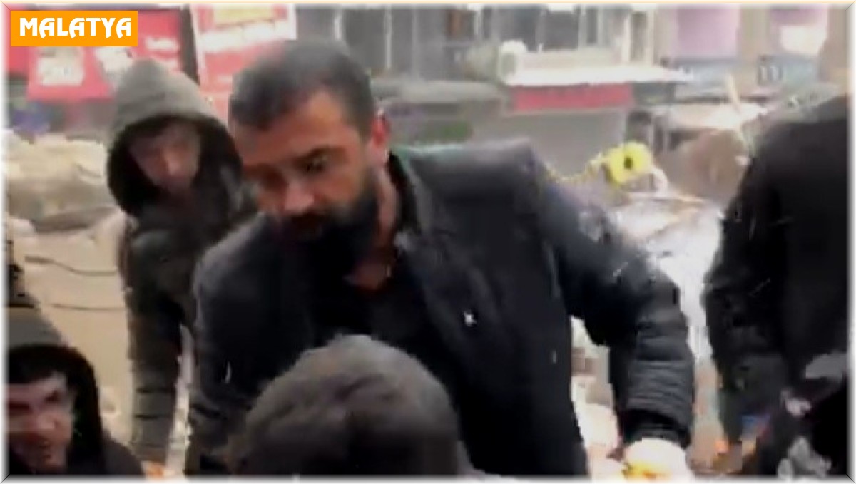 Sosyal medyadan yardım isteyen genç enkaz altından böyle kurtarıldı