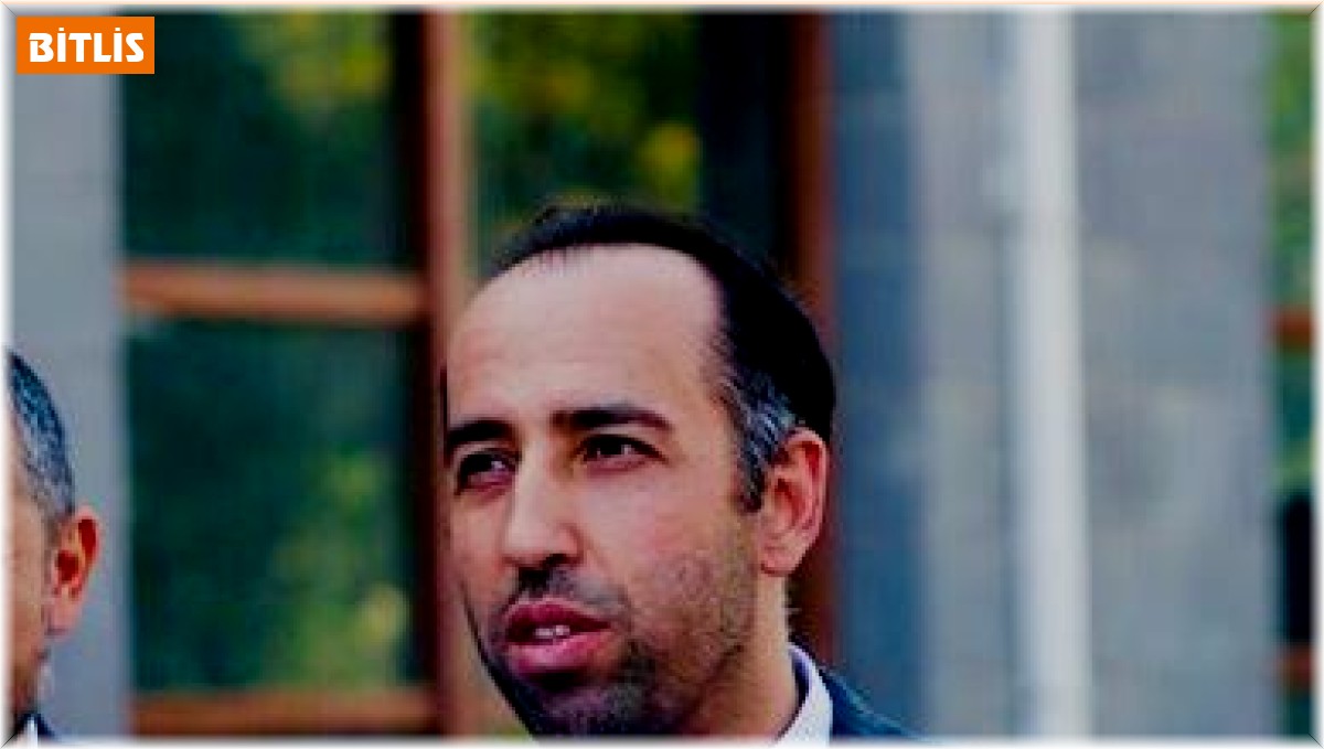 Sosyolog Adem Palabıyık: "Acaba Kılıçdaroğlu başörtüsü söyleminde masa ortağı ve İslam karşıtı HDP'den izin almış mıdır"