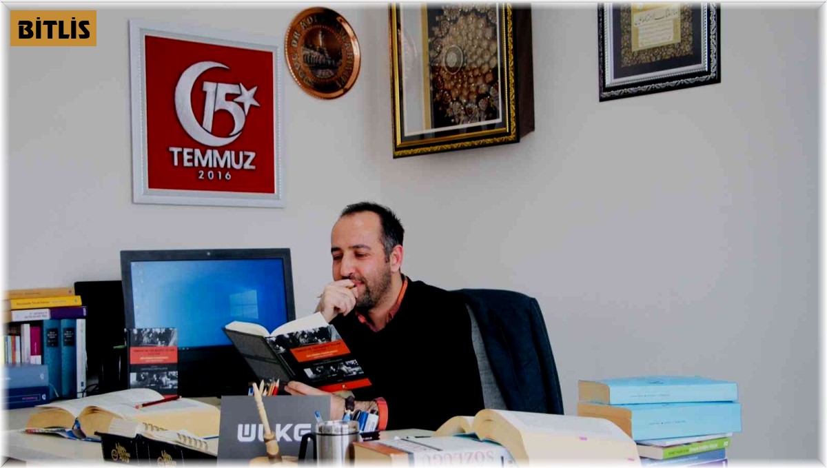 Sosyolog Doç. Dr. Adem Palabıyık: "Ülkemiz, göçmenler için 'Çoğulcu Göç Politikası'nı (ÇGP) ve 'Tabakalı Vatandaşlık Modeli'ni uygulamalıdır"