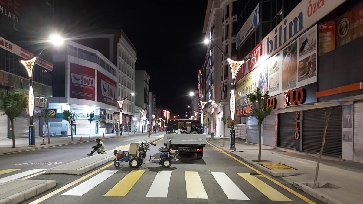 Soydan Kavşağı'nın yol çizgileri tamamlandı