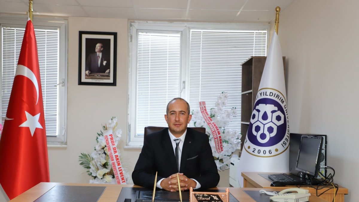 Spor Bilimleri Fakültesi Dekanlık görevine Prof. Dr. Murat Şat atandı