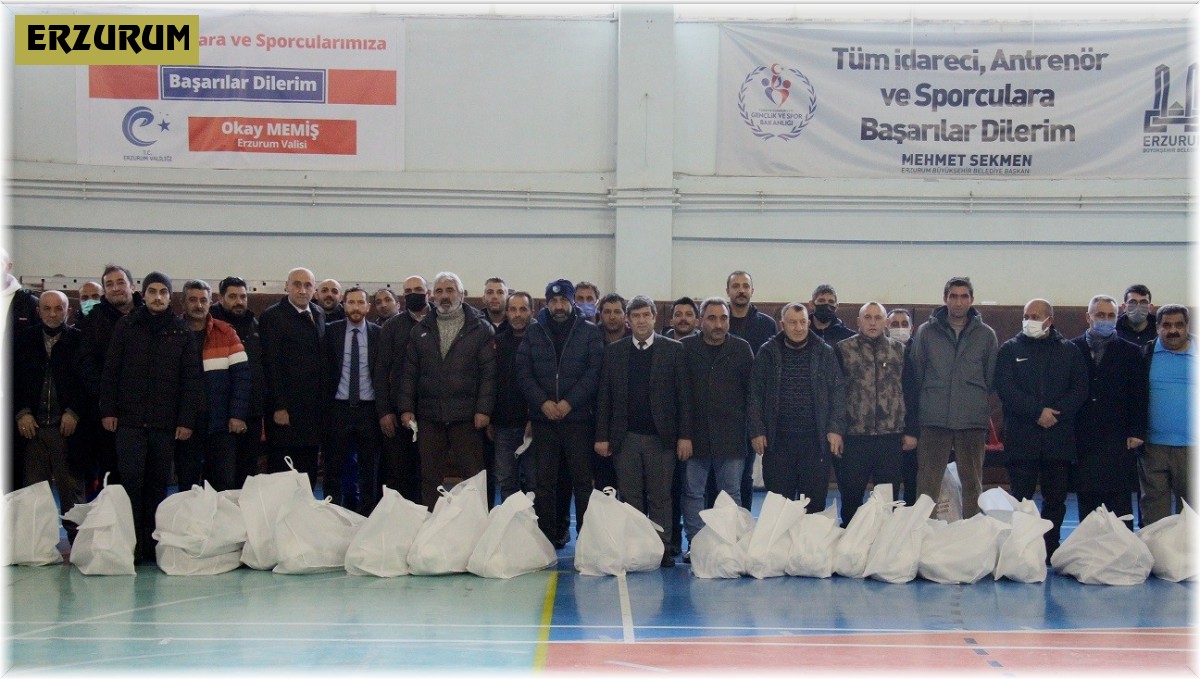 Spor kulüplerine malzeme desteği