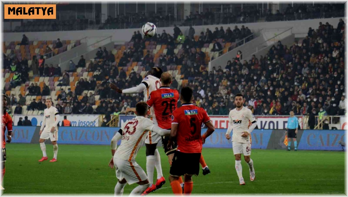 Spor Toto Süper Lig: Yeni Malatyaspor: 0 - Galatasaray: 0 (İlk yarı)