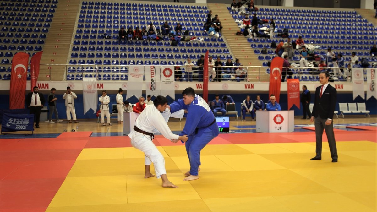 Spor Toto Ümitler Mix 1. Lig 1. Etap Judo Müsabakaları Van'da başladı