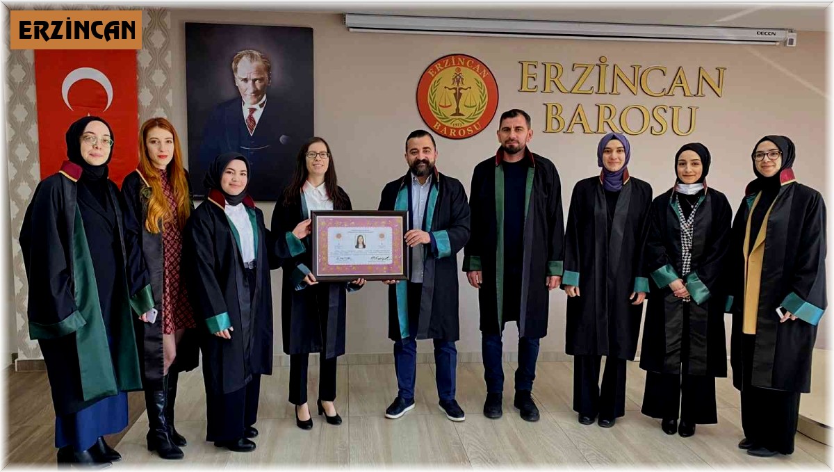 Stajyer avukatlar ruhsatnamelerini aldılar