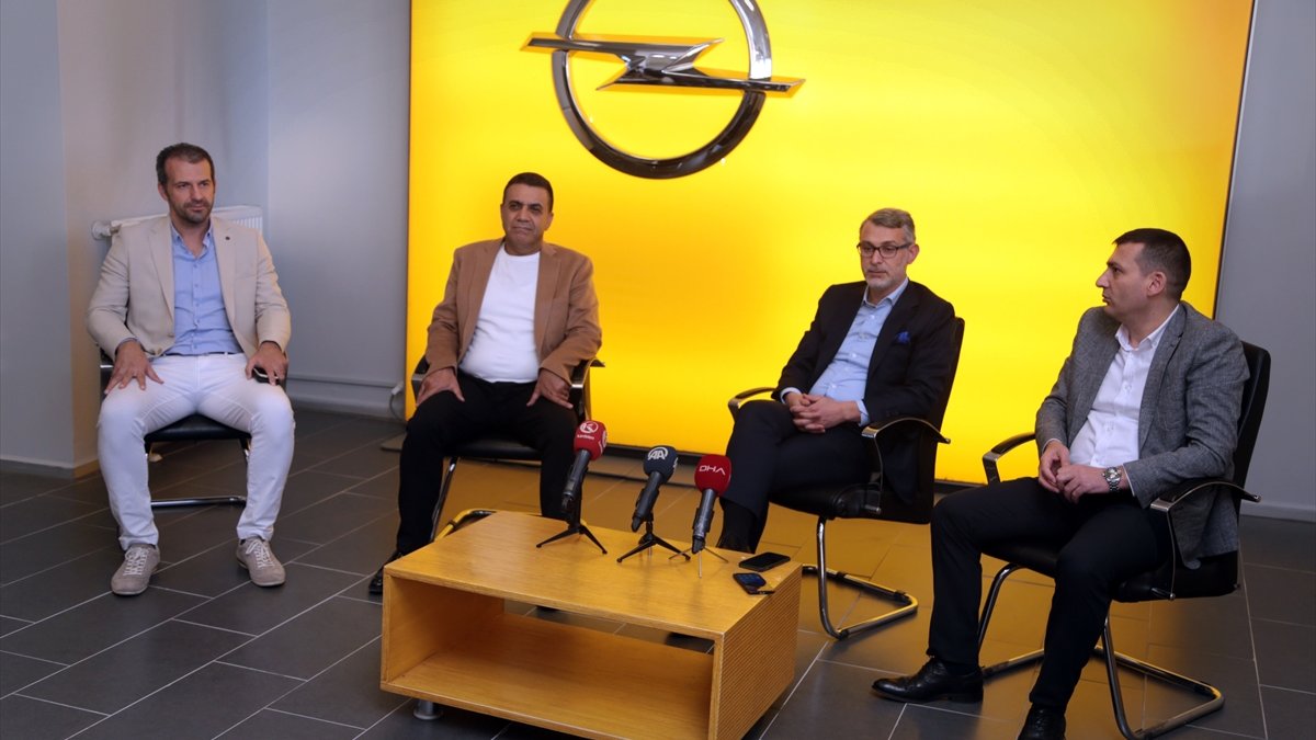 Stellantis Türkiye, elektrikli otomobillerde lider olmayı hedefliyor