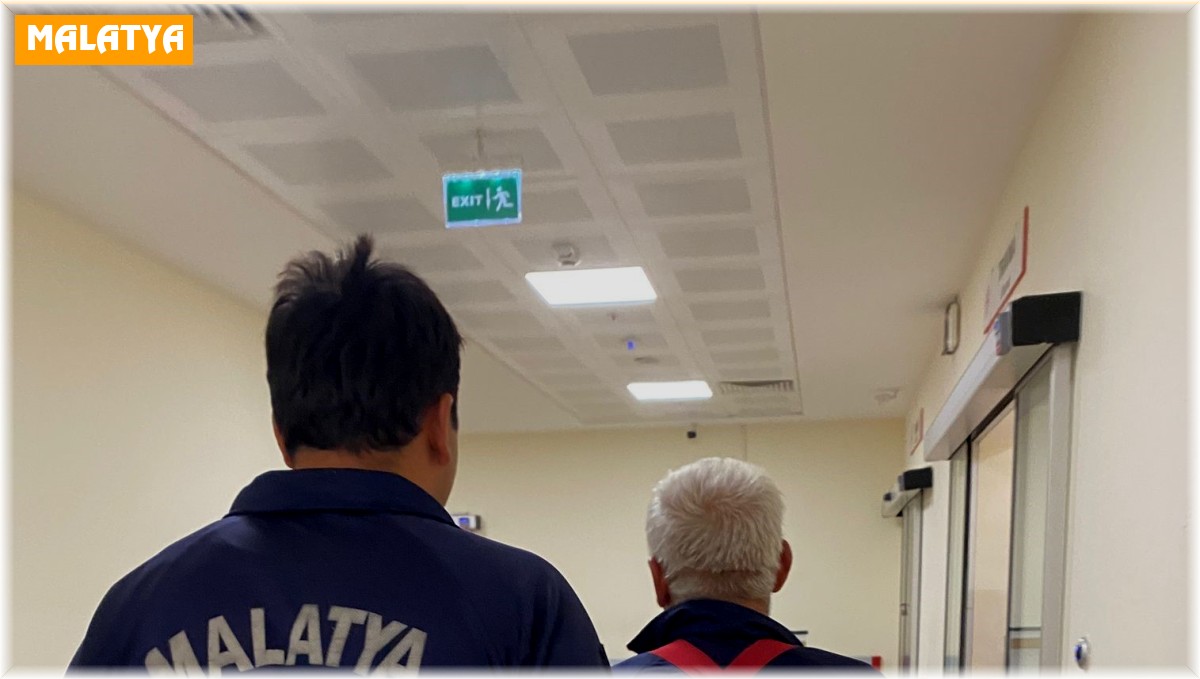 Su kuyusuna düşen köpek için seferber oldular