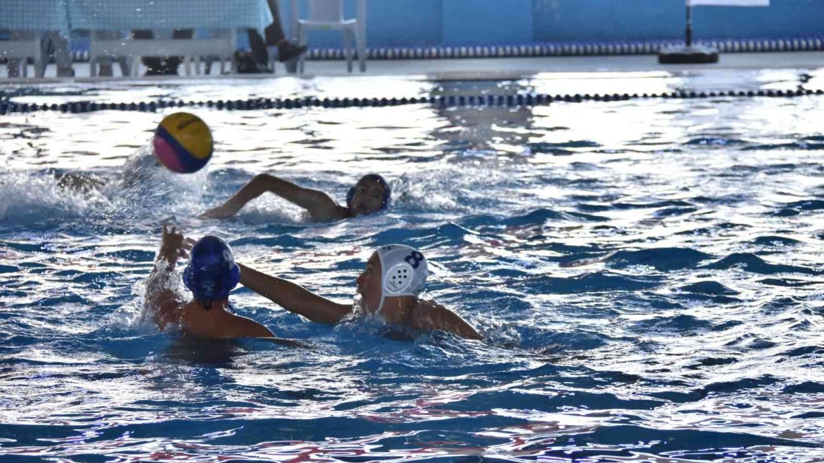 Su Topu Türkiye Şampiyonası Elazığ'da başladı