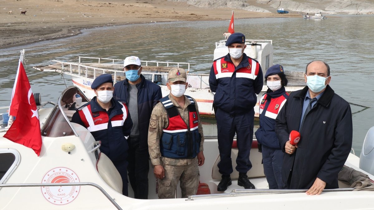 Su ürünleri av yasağı başladı, tekneler karaya çekildi