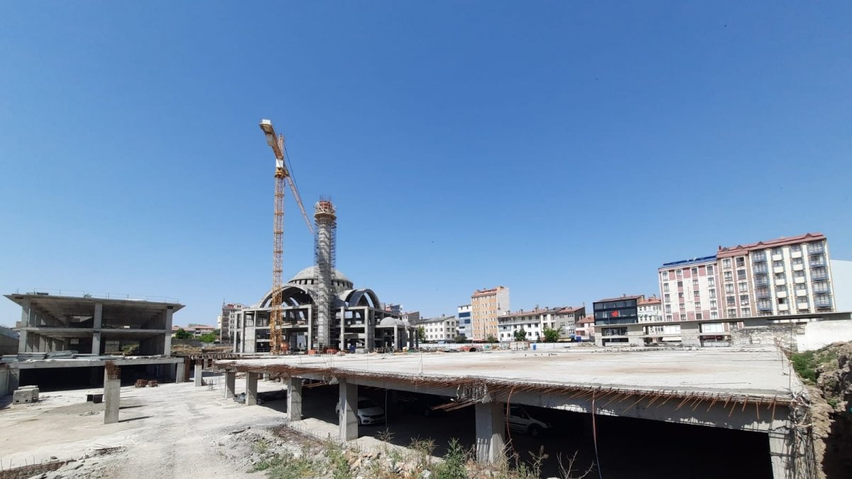 Sultan Alparslan Külliyesi'nde çalışmalar sürüyor