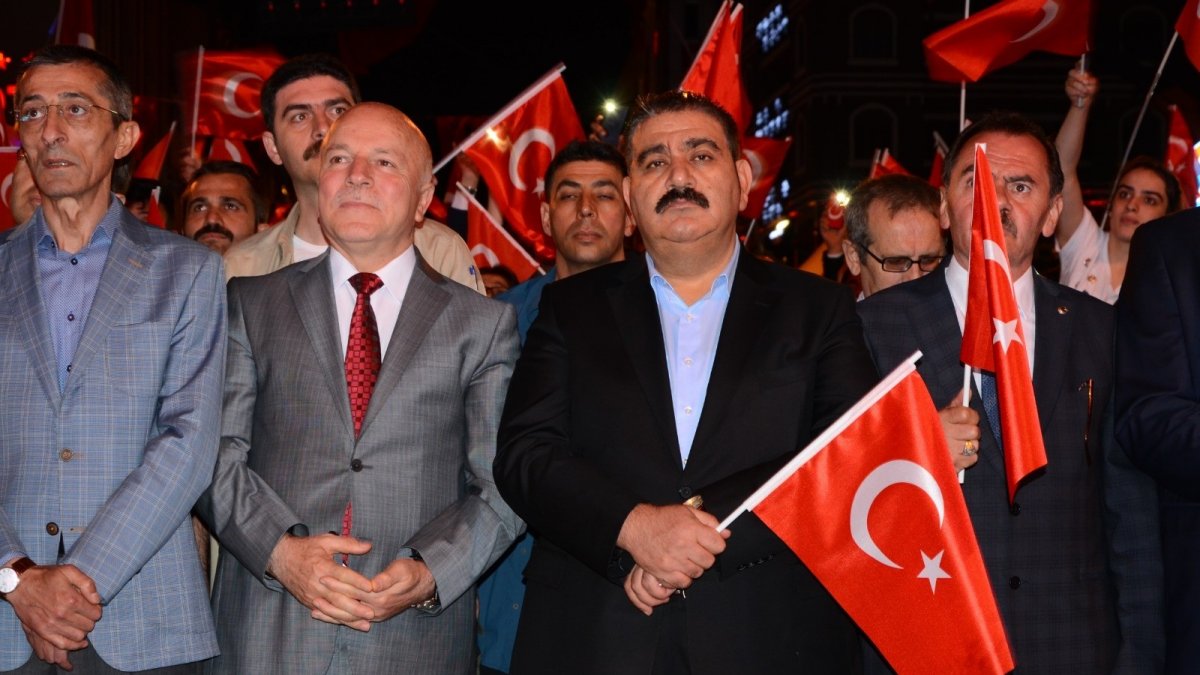 Sunar: '15 Temmuz Milli İrade Destanıdır'