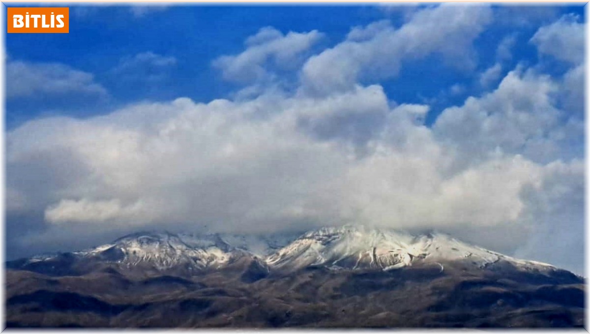 Süphan Dağı beyaz gelinliğini giydi