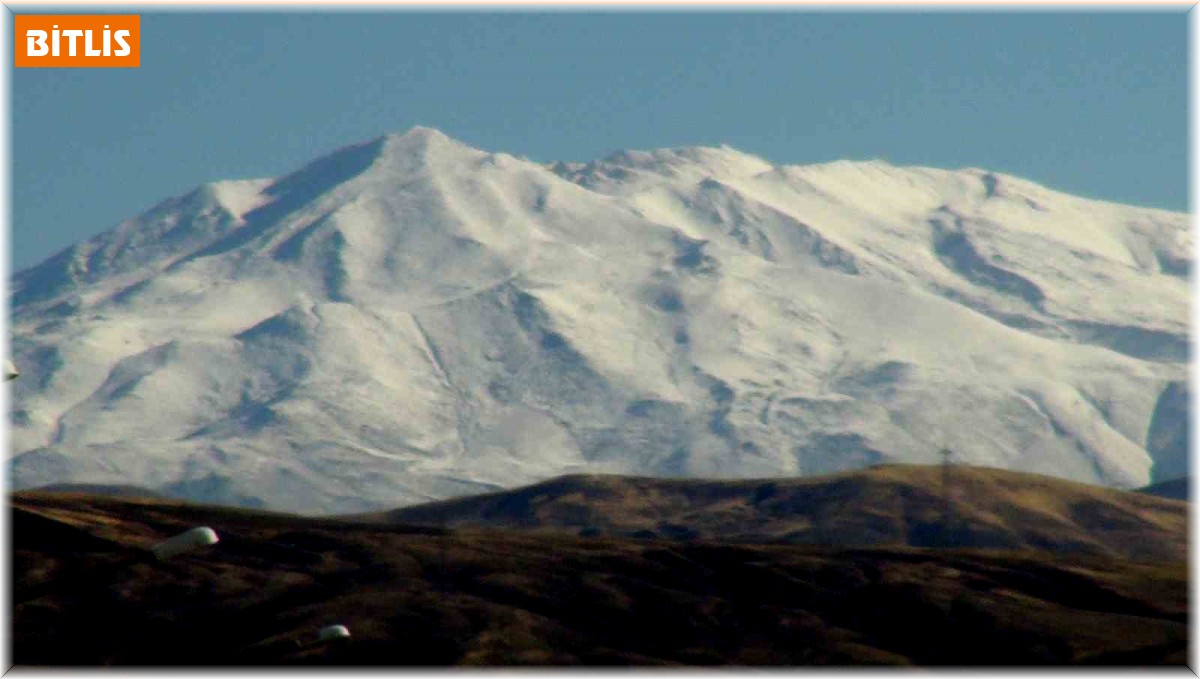 Süphan Dağı beyaza büründü