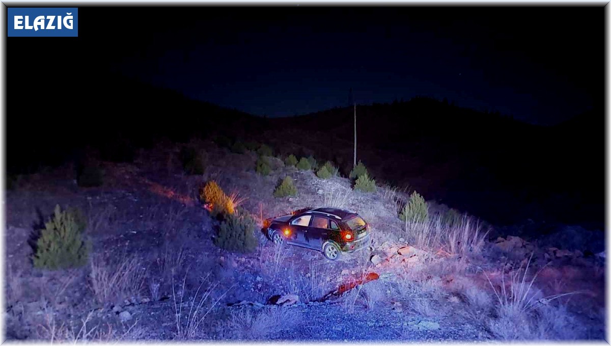 Sürücü direksiyon hakimiyetini kaybetti, cip tarlaya uçtu: 1 yaralı