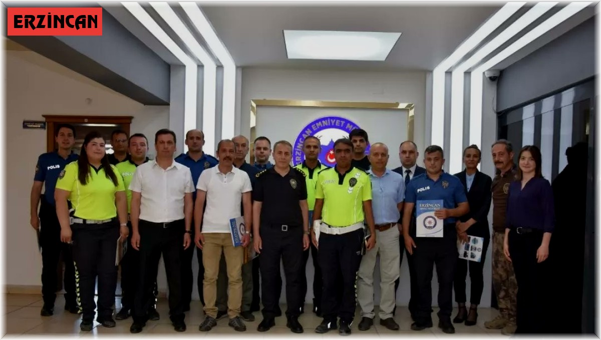 Sürücü kursunu başarıyla tamamlayan 362 emniyet personeline sertifika verildi